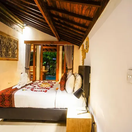 Private Villa With Nature Atmosphere By Pondok Dino