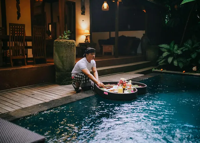 Private With Nature Atmosphere By Dino Villa Ubud